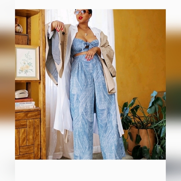 Fe Noel Pants - Picture 2 of 2